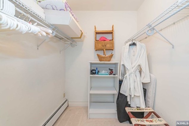 73 Glenmere Ter, Mahwah NJ 07430-2812 exterior