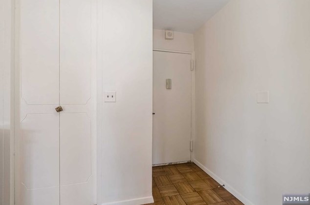 2000 Linwood Ave #4s, West Fort Lee, NJ 07024