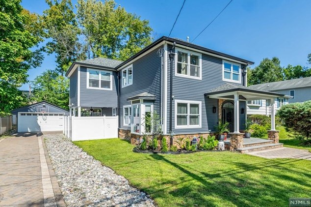209 Pierron St, Rockleigh, NJ 07647