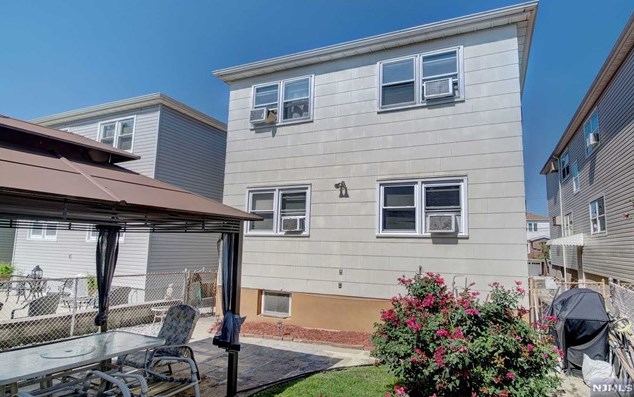 508 Davis Ave, Kearny NJ 07032-3402 exterior