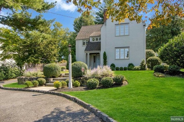 336 Engle St, Tenafly, NJ 07670