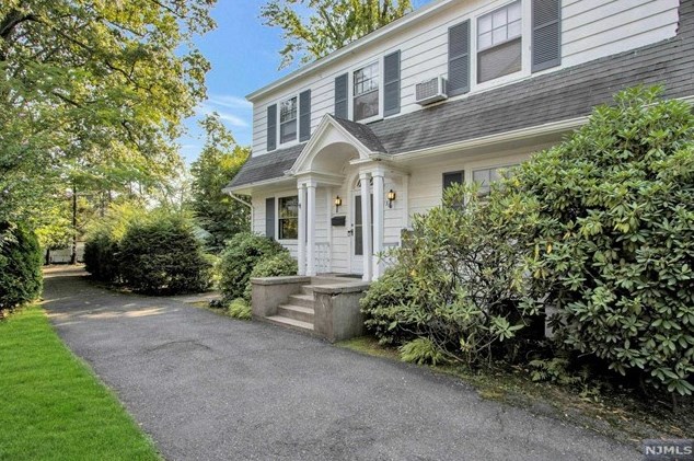 168 Hudson Ave, Englewood, NJ 07631-1938