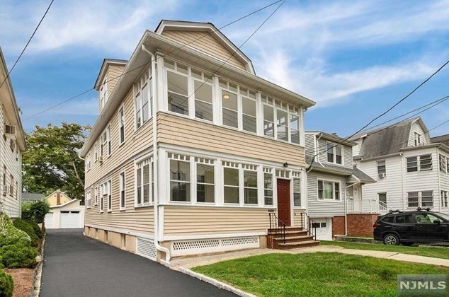 44 Broughton Ave, Bloomfield, NJ 07003-3906