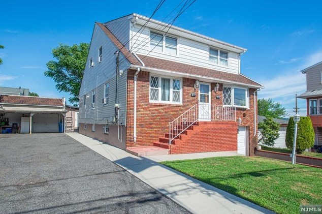 156 22nd St, Paterson NJ  07514-2107 exterior