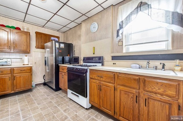 120 Franklin St, Belleville NJ 07109-1063 exterior