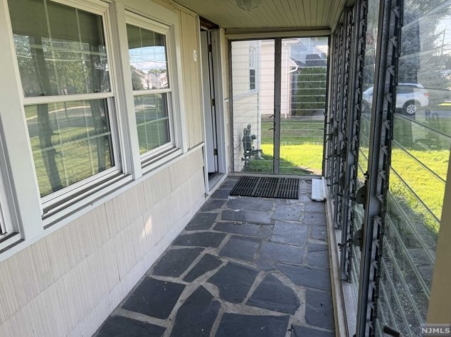 3 Truman Pl, Moonachie, NJ 07074
