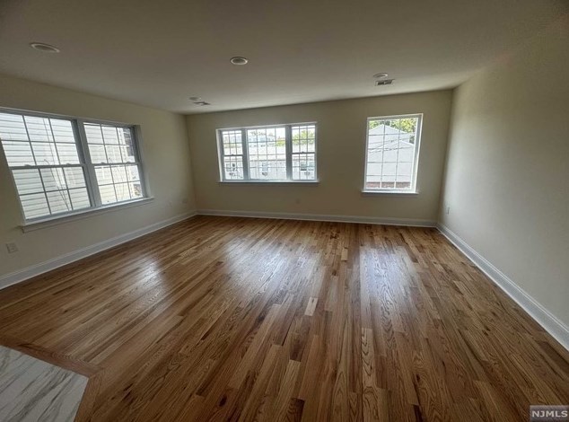 642 Bergen St #2, Newark, NJ 07108