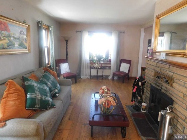 358 Blvd, Hasbrouck Heights NJ 07604-1920 exterior