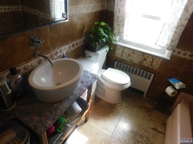 358 Blvd, Hasbrouck Heights NJ 07604-1920 exterior