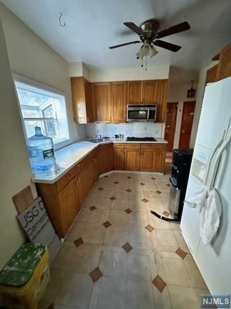 422 Columbia Ave, Cliffside Park NJ 07010-3018 exterior