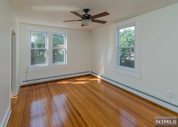 140 W Allendale Ave #2a, Allendale, NJ 07401