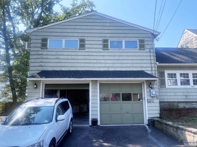 65 Harrison St #apart 2, West Paterson, NJ 07424