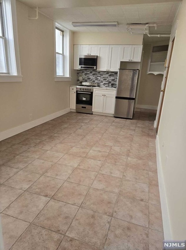 436 Anderson Ave #2, Cliffside Park, NJ 07010