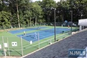 32 Erskine Ct, Mahwah NJ 07430-2014 exterior