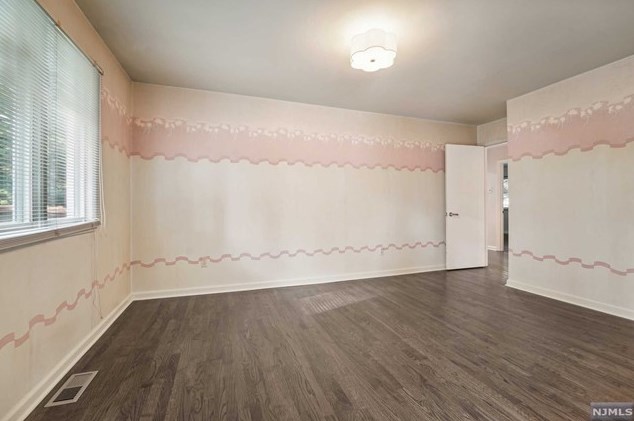 32 Erskine Ct, Mahwah NJ 07430-2014 exterior