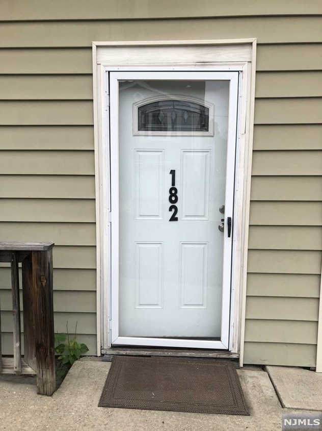 180 Hobart St #182, Ridgefield Park, NJ 07660