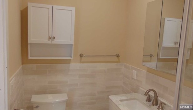 26 Harrison St, Belleville NJ  07109-4211 exterior