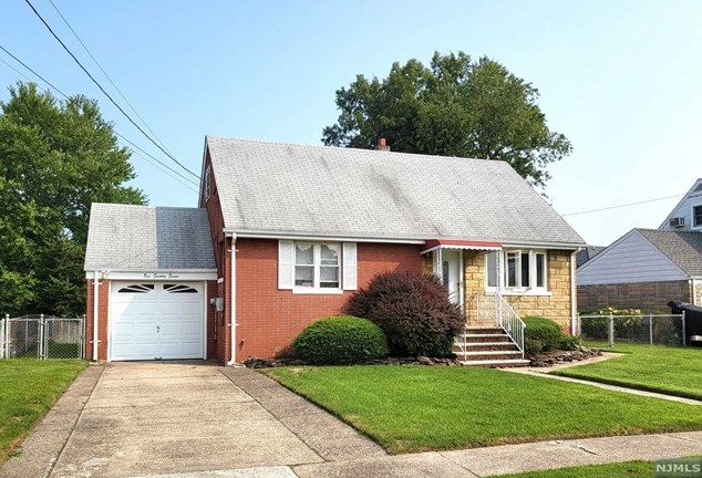 177 Nedellec Dr, Saddle Brook, NJ 07663