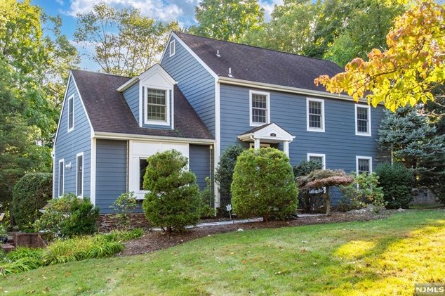 136 Franklin Ave, Wyckoff, NJ 07481
