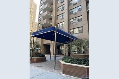 58 West 58th Street #3C, Manhattan, NY 10019 - Photo 1