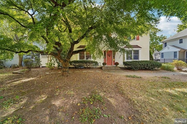 926 Ridgewood Ave, Ridgewood, NJ 07450-3914