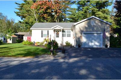 24 Crestwood Dr Concord Nh 03301 Mls 4784578 Coldwell Banker