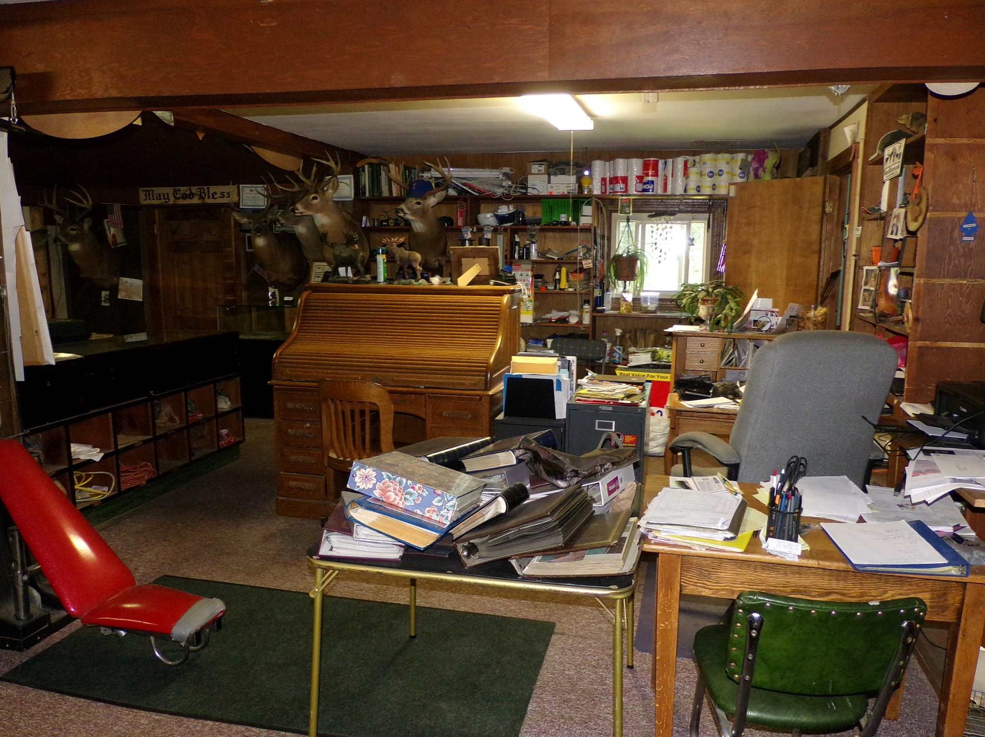 1562 Hooksett Rd, Manchester NH 03106-1008 exterior