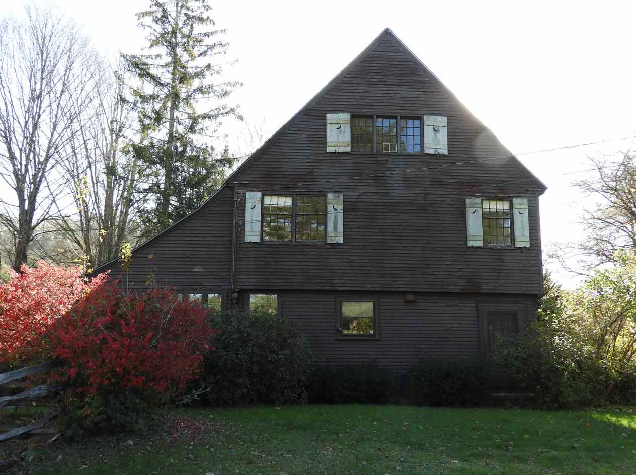 136 Upper Walpole Rd, Walpole, NH 03608-4446