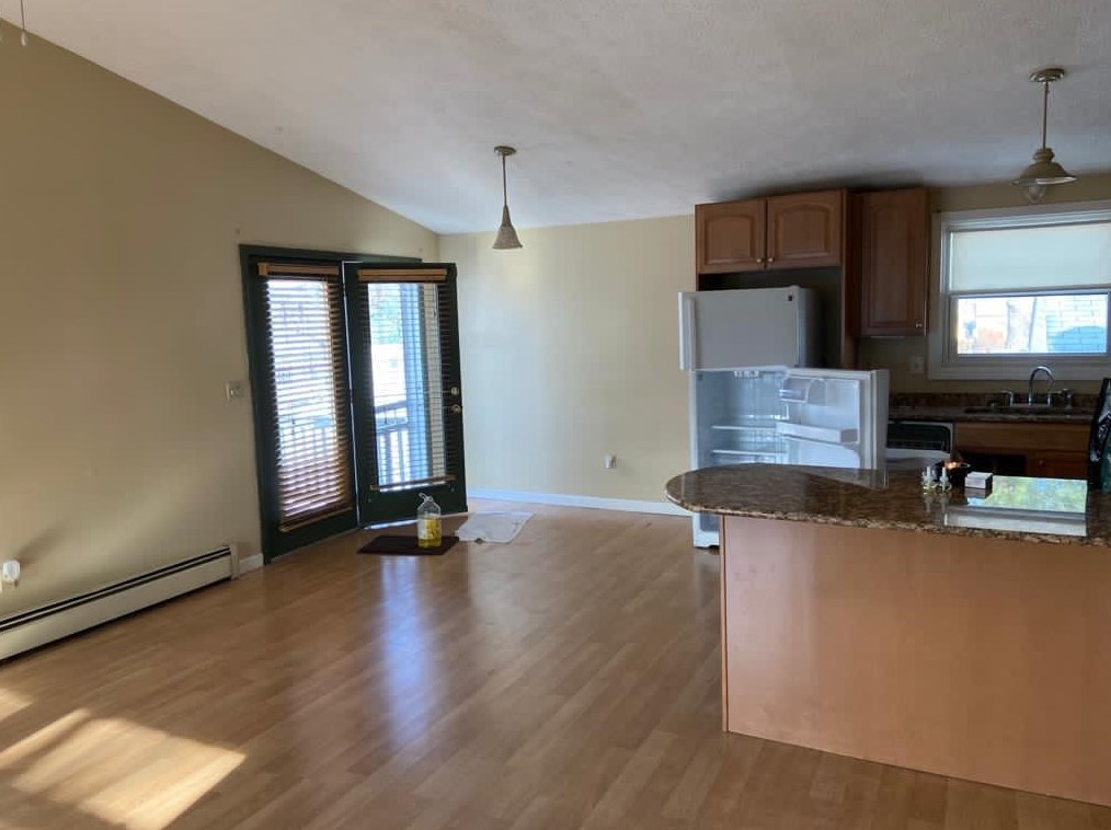 164 Maple St, Manchester NH  03103-5575 exterior