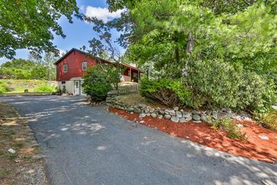 81 Rockingham Rd Londonderry Nh 03053 Mls 4823194 Coldwell Banker