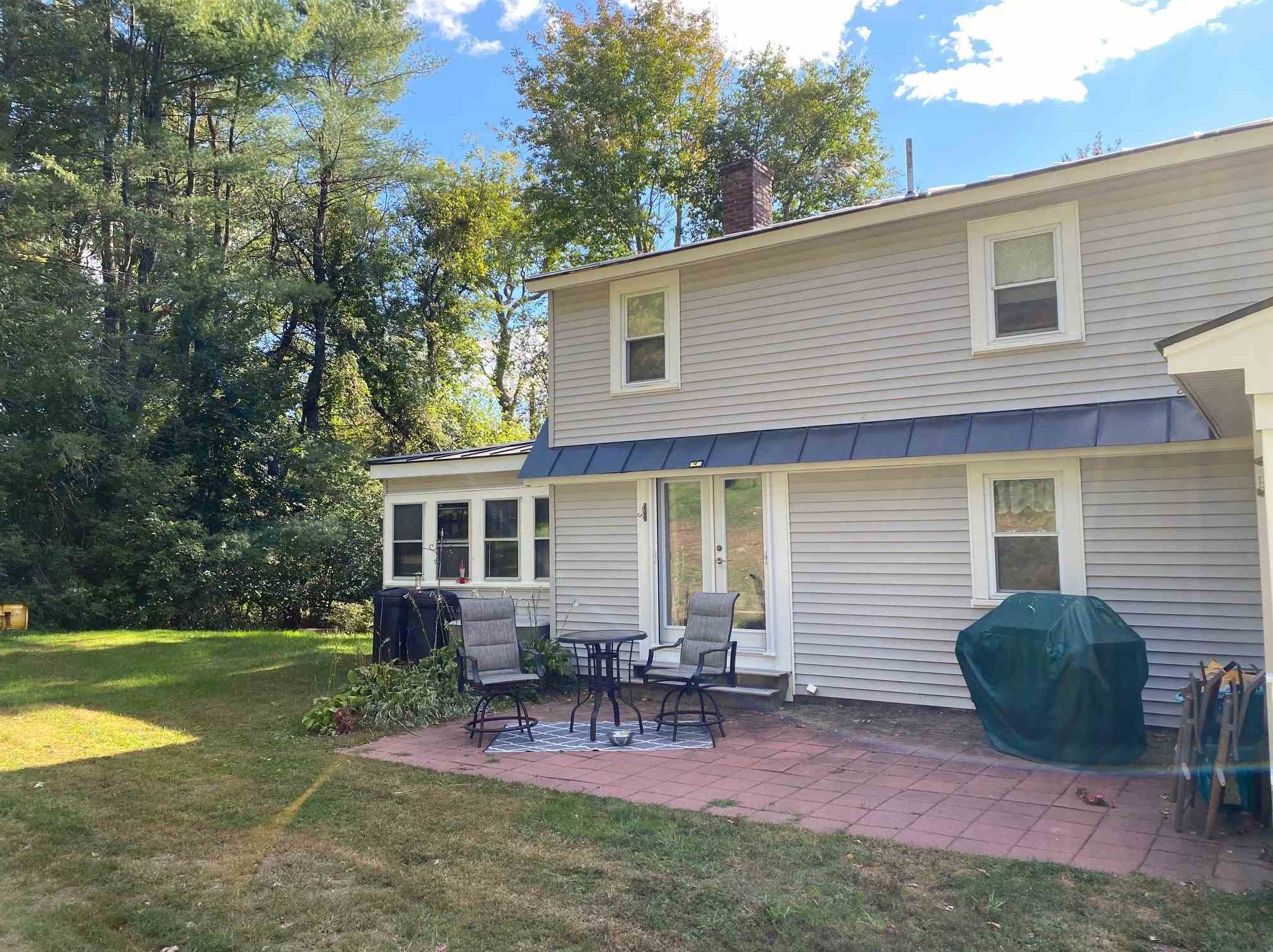 207 Meriden Rd, Lebanon NH 03766-2300 exterior