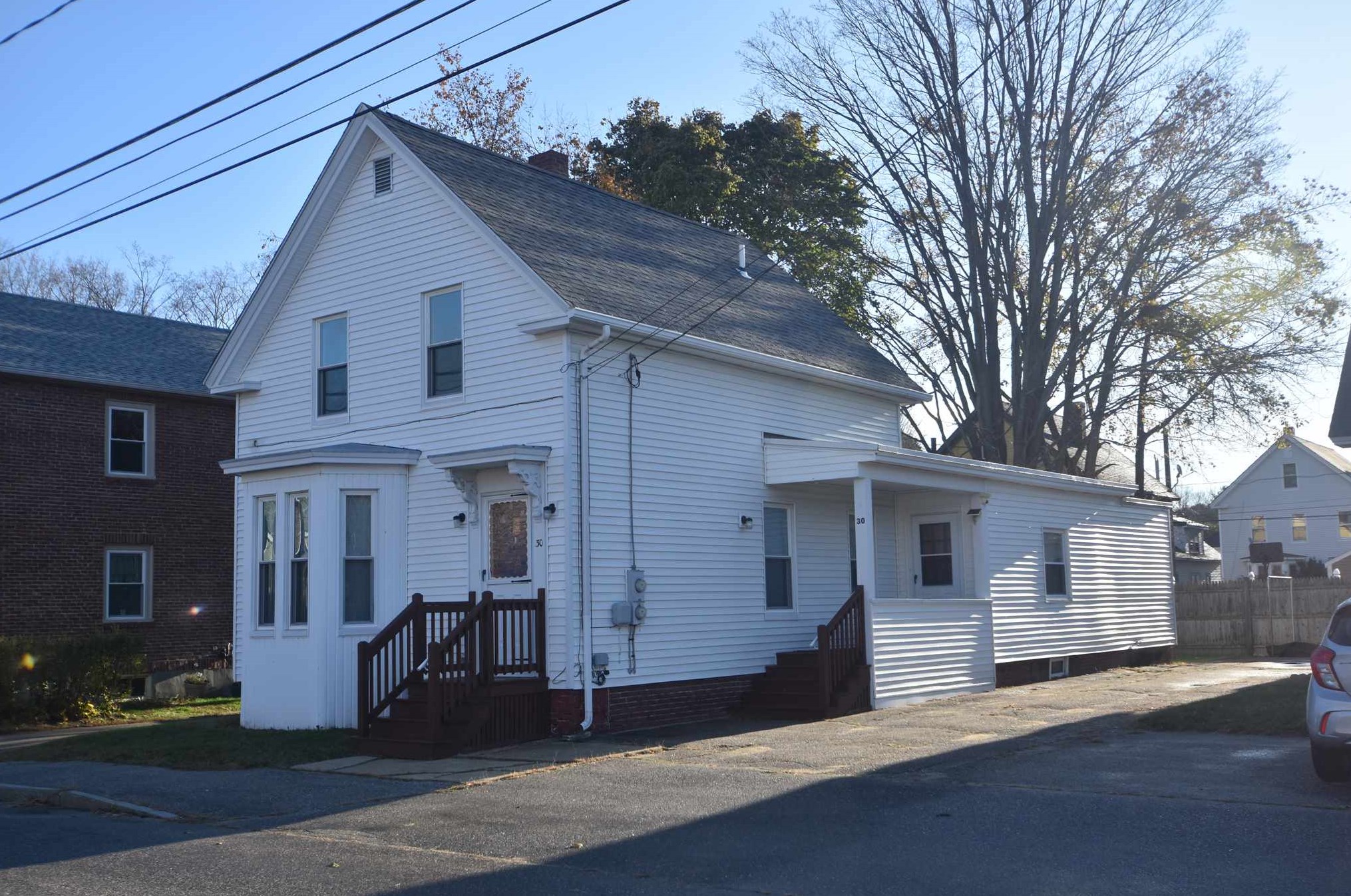 30 Maple St, Rochester, NH 03867 exterior