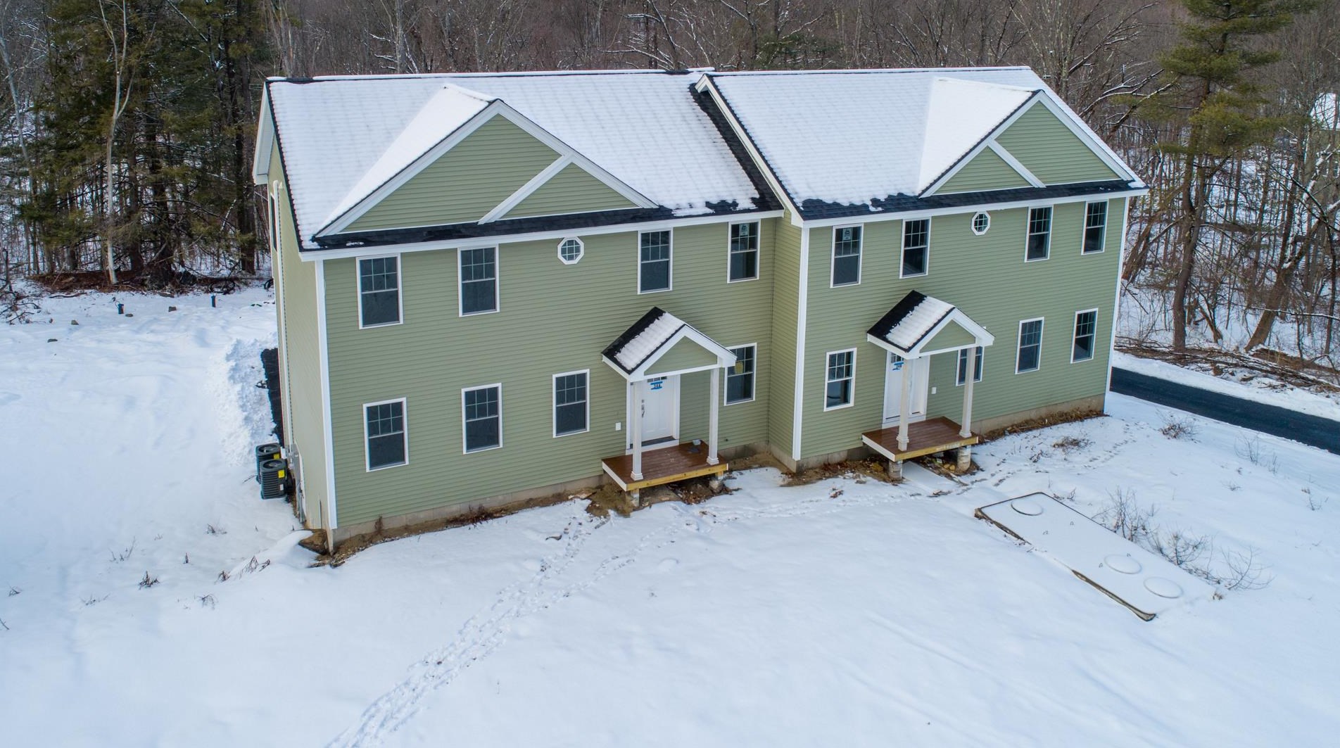 34 Speare Rd, Hudson, NH 03051-4415