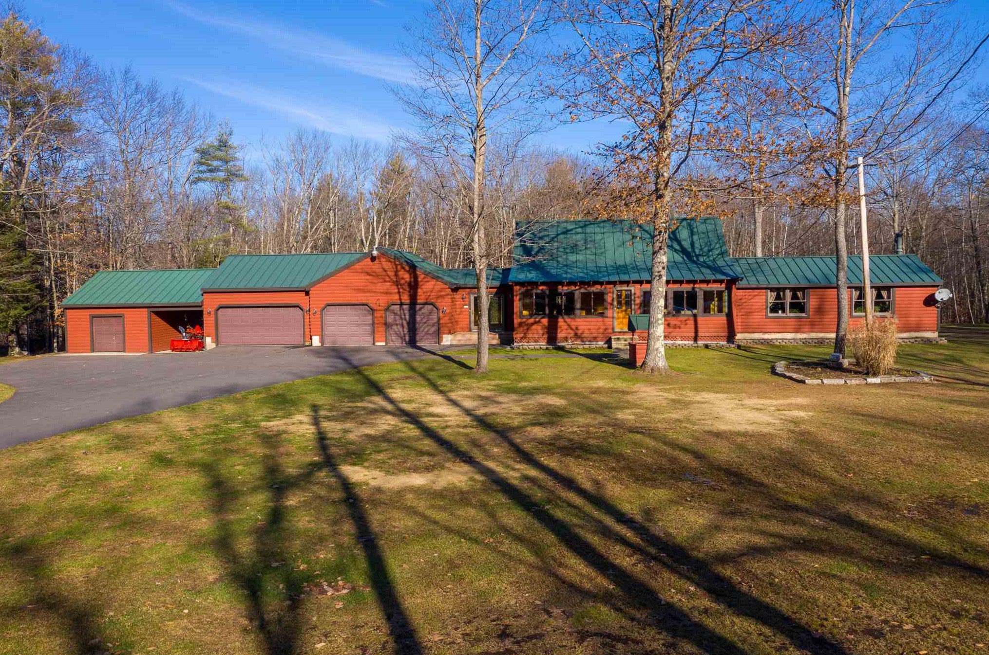 1045 Ten Rod Rd, Farmington, NH 03835 exterior