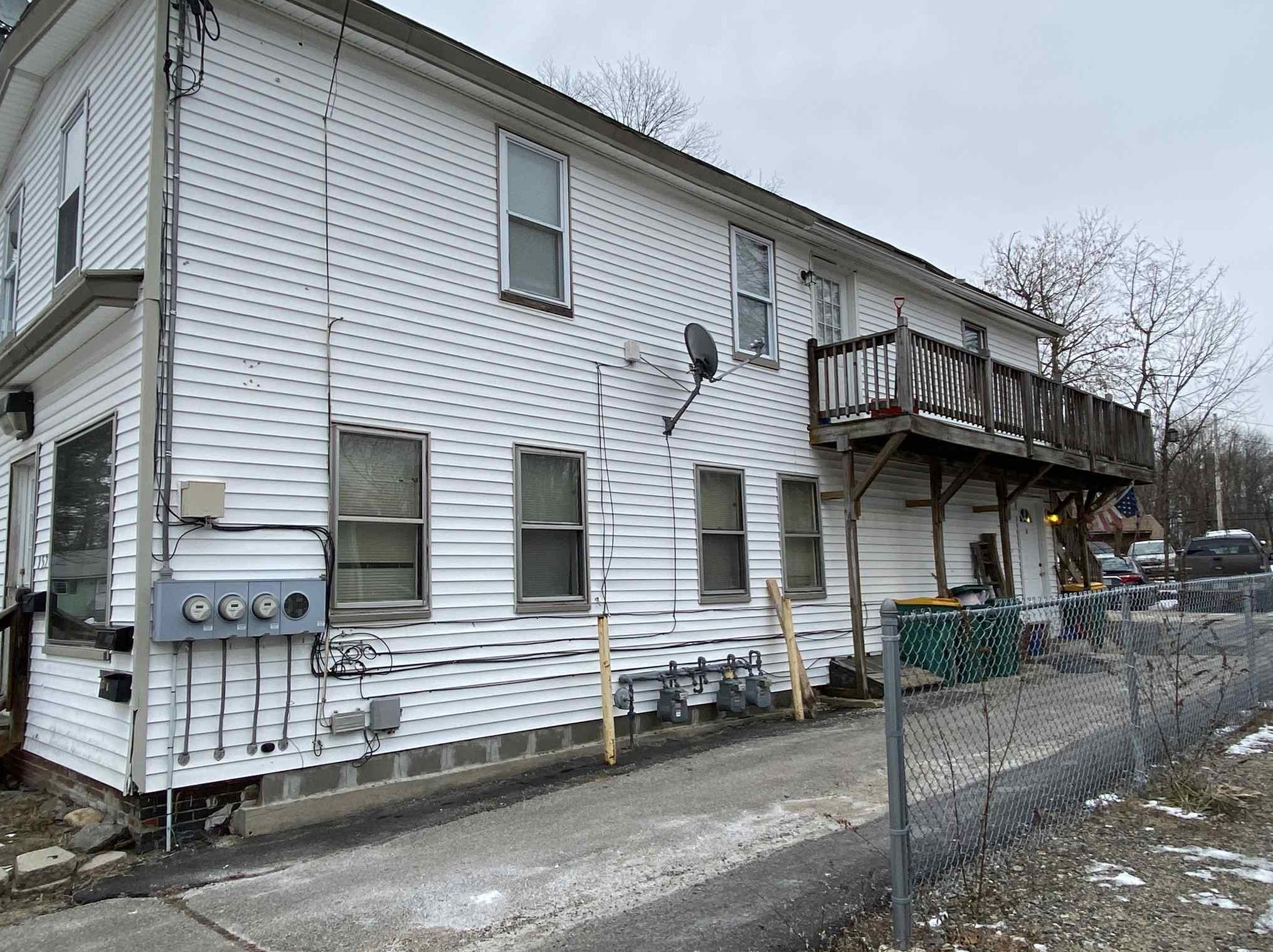 157 Autumn St, Rochester, NH 03868