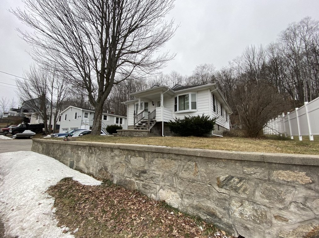 463 2nd Ave, Berlin NH  03570-1139 exterior