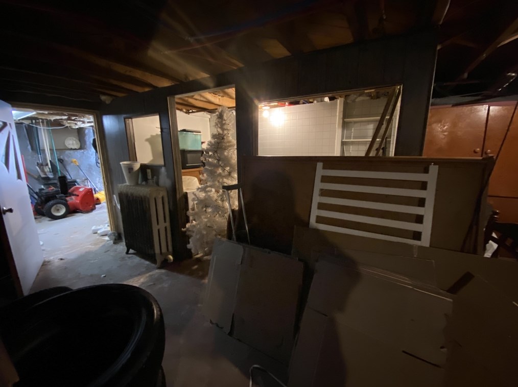 463 2nd Ave, Berlin NH  03570-1139 exterior