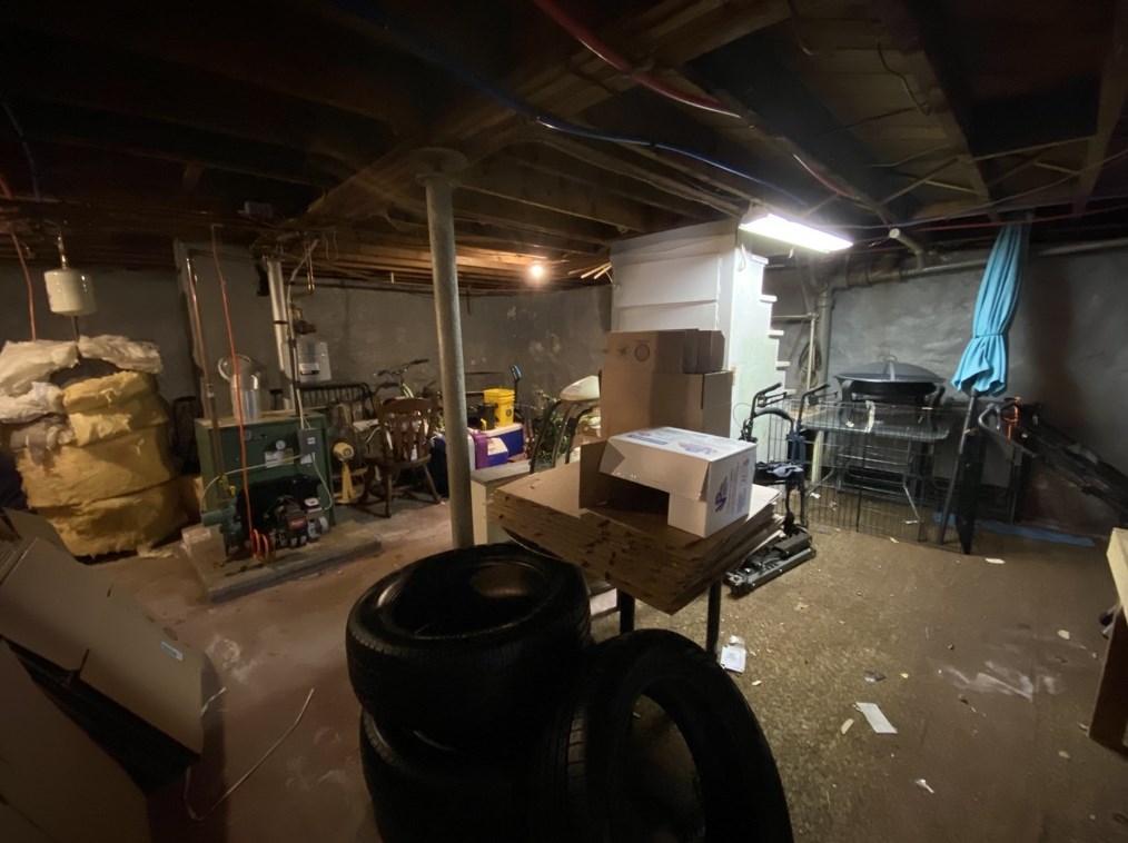 463 2nd Ave, Berlin NH  03570-1139 exterior