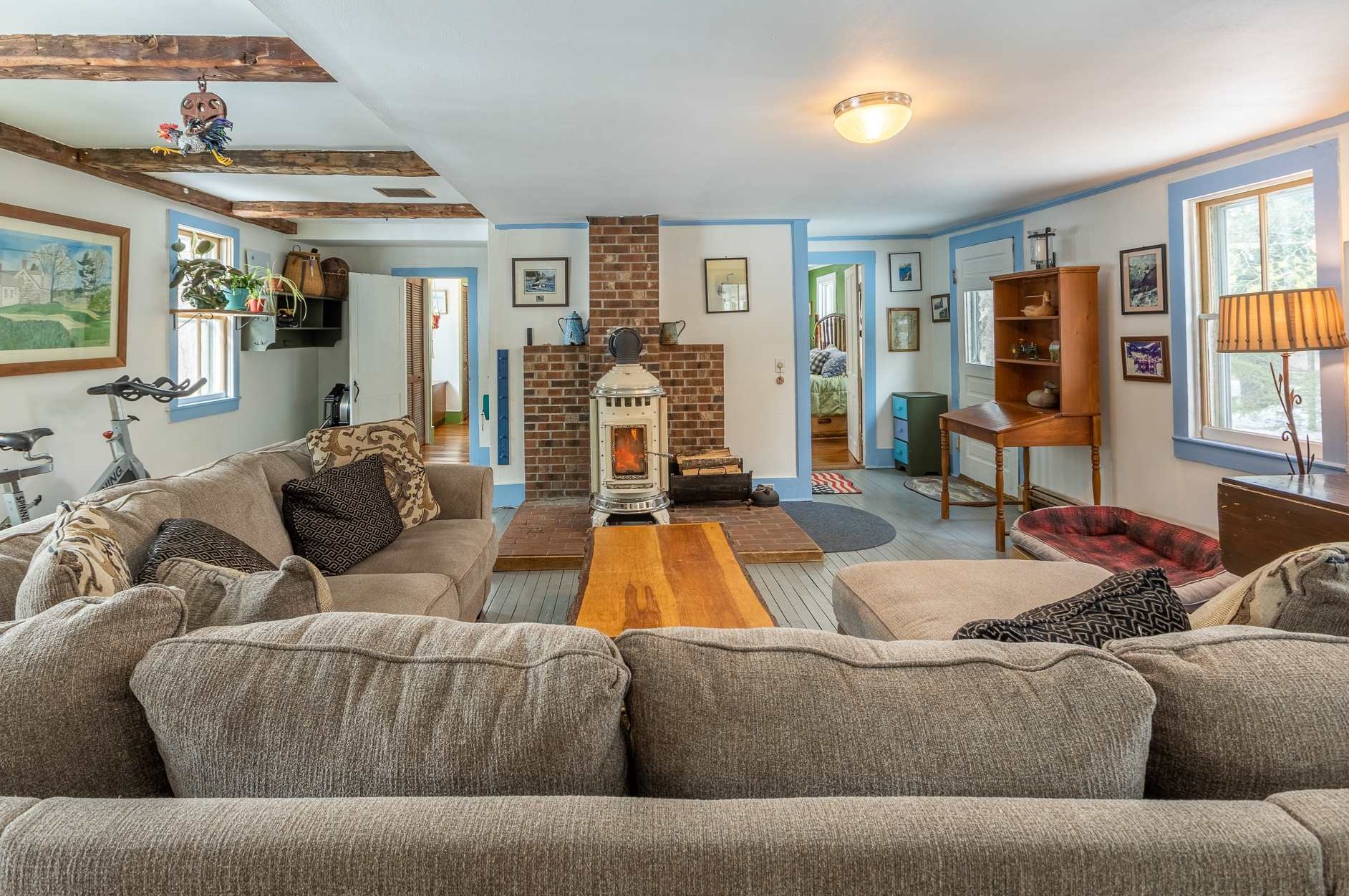 71 Goose Pond Rd, Hanover NH 03755-3923 exterior