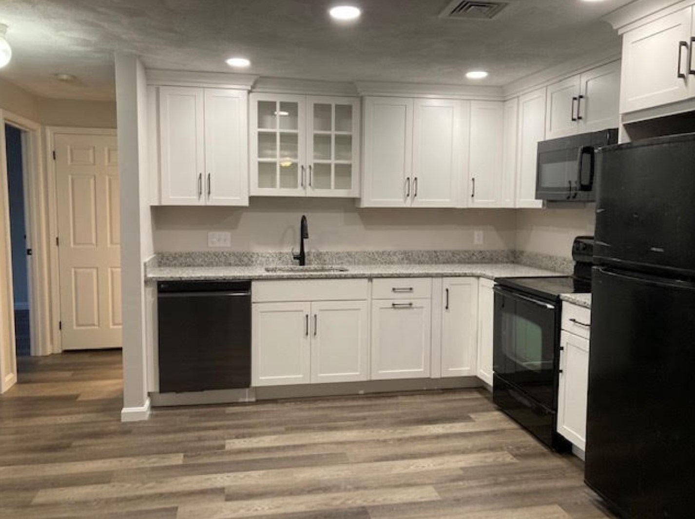 4 Heritage Village Dr #313, Nashua, NH 03062