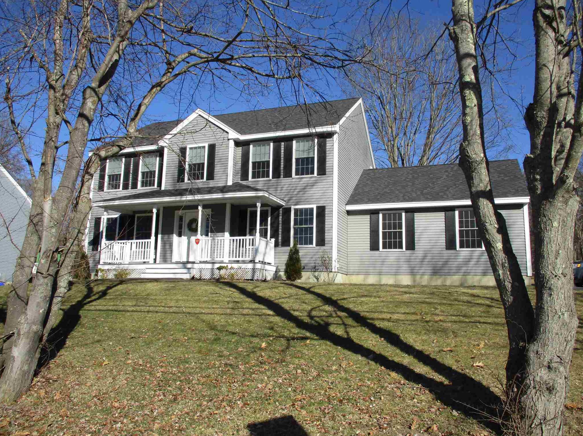 19 Cummings St, Hudson NH  03051-3610 exterior