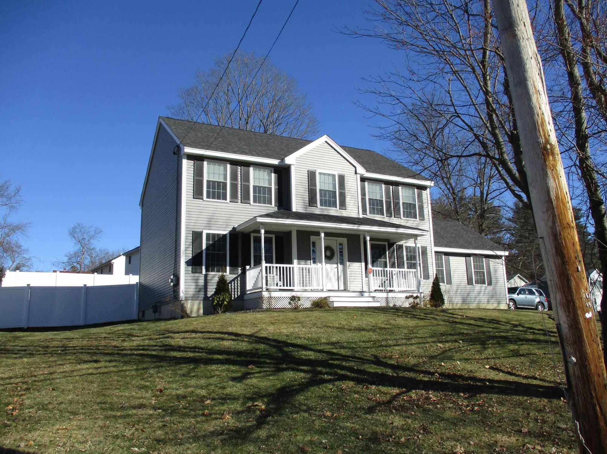 19 Cummings St, Hudson, NH 03051-3611