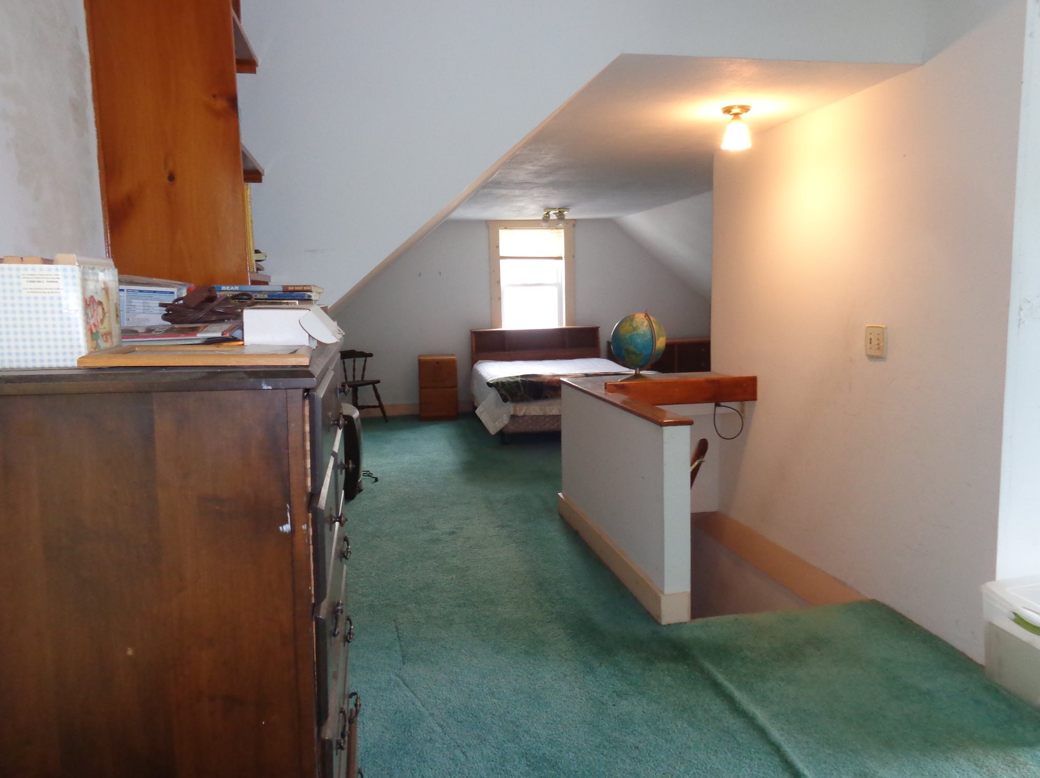 18 Winter St, Bridgewater NH 03264-1422 exterior