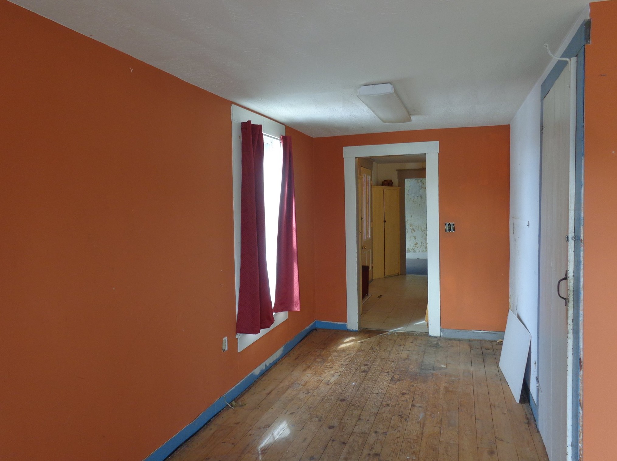 18 Winter St, Bridgewater NH 03264-1422 exterior