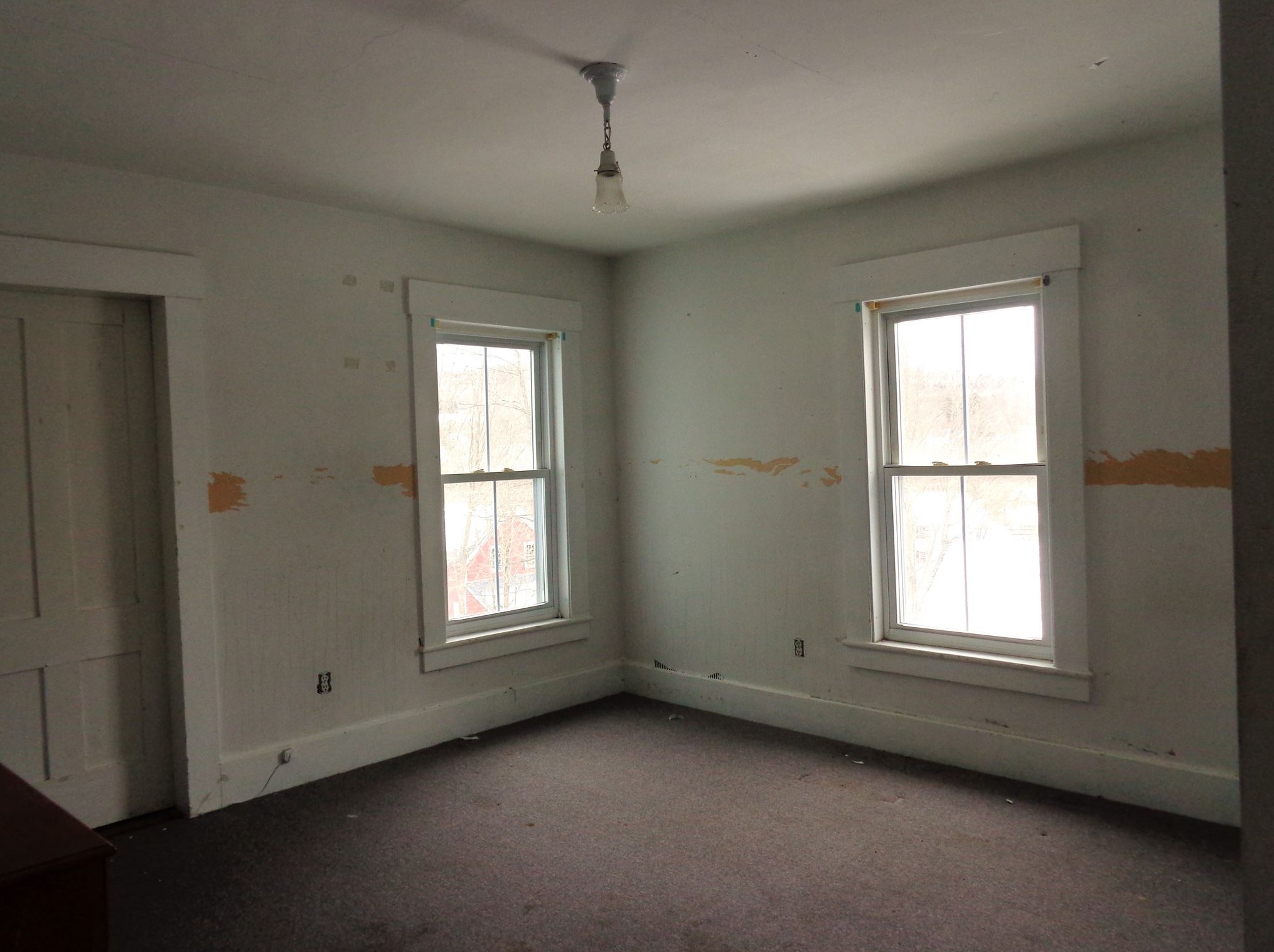 18 Winter St, Bridgewater NH 03264-1422 exterior