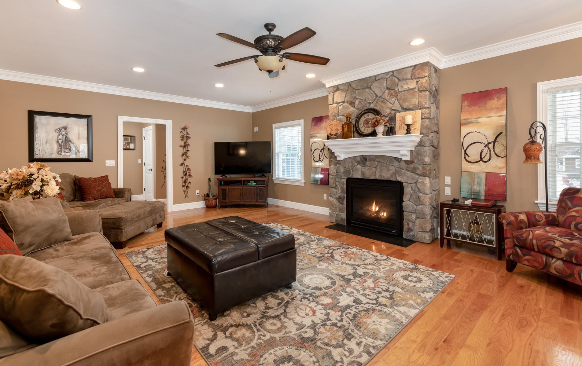 56 East Side Dr, Alton, NH 03810
