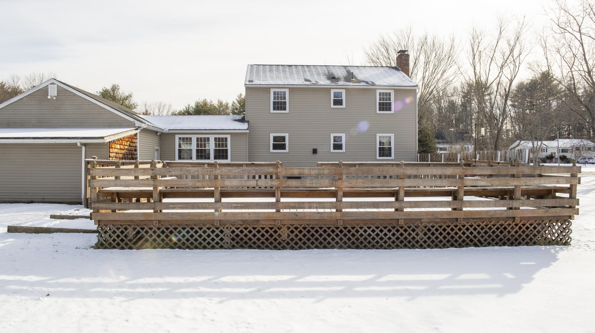 12 Crawford Ave, Kensington, NH 03833-3003