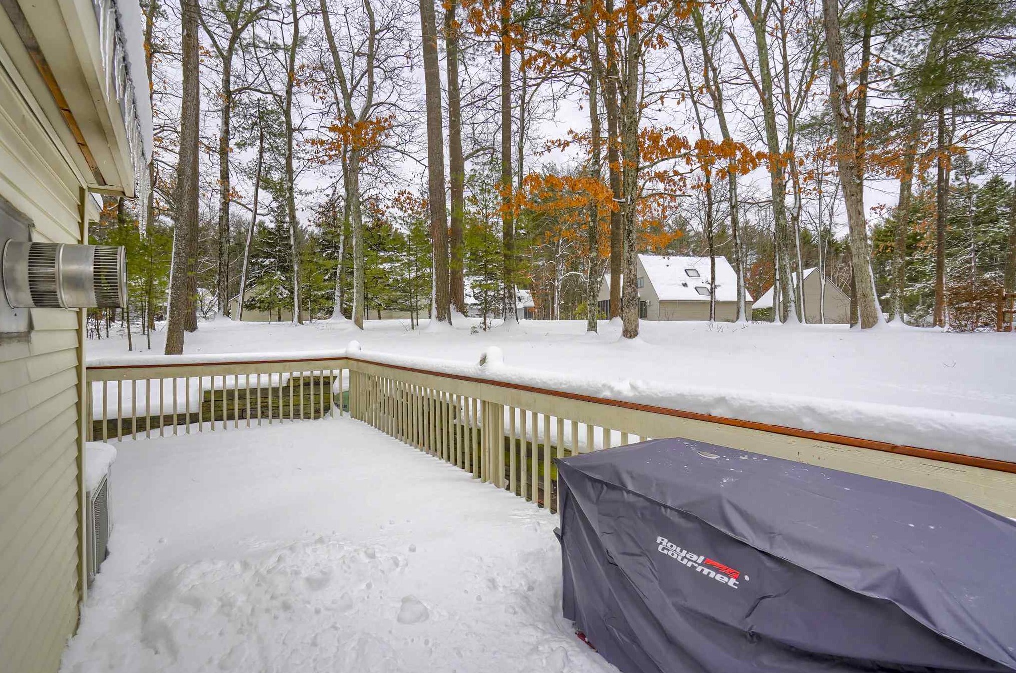 3 Partridge Ln, Merrimack NH 03054-2874 exterior