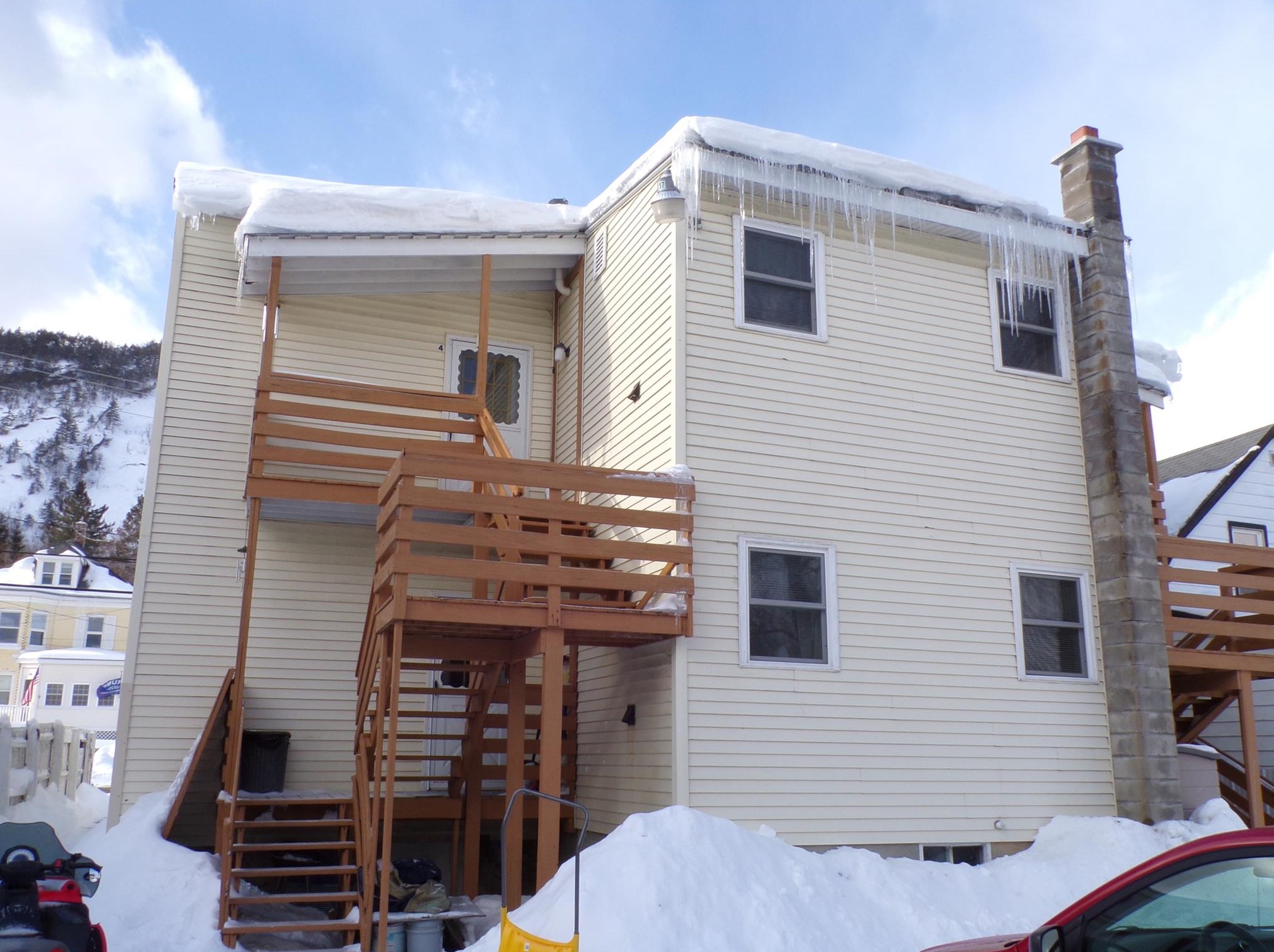 776 3rd Ave, Berlin NH  03570-1630 exterior