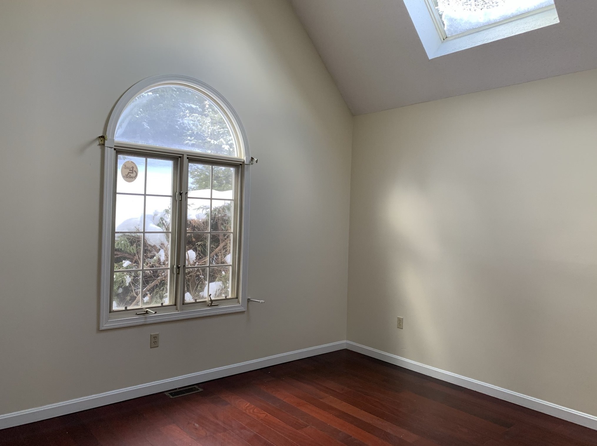33 Long Hill Rd, Peterborough, NH 03458-1813